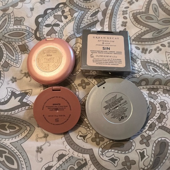 Cheek bundle - Picture 3 of 3